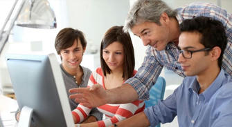 How to Train New Interns Without Losing Your Own Work Time